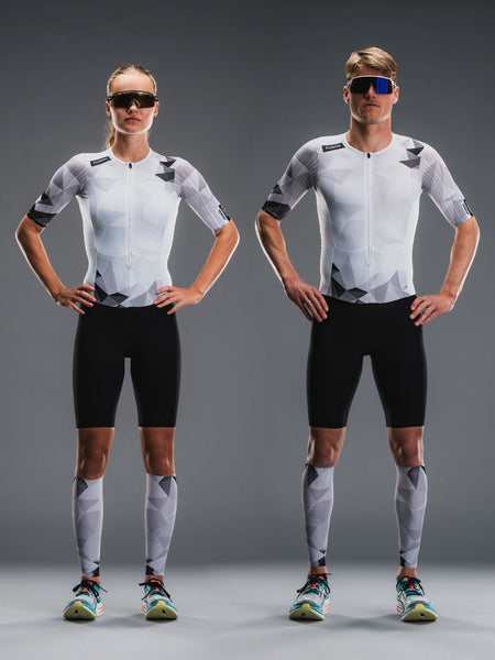 タグ付き新品 Tempo! Two tri suit Fusion サイズM TEMPO! TWO Tri Suit in Black